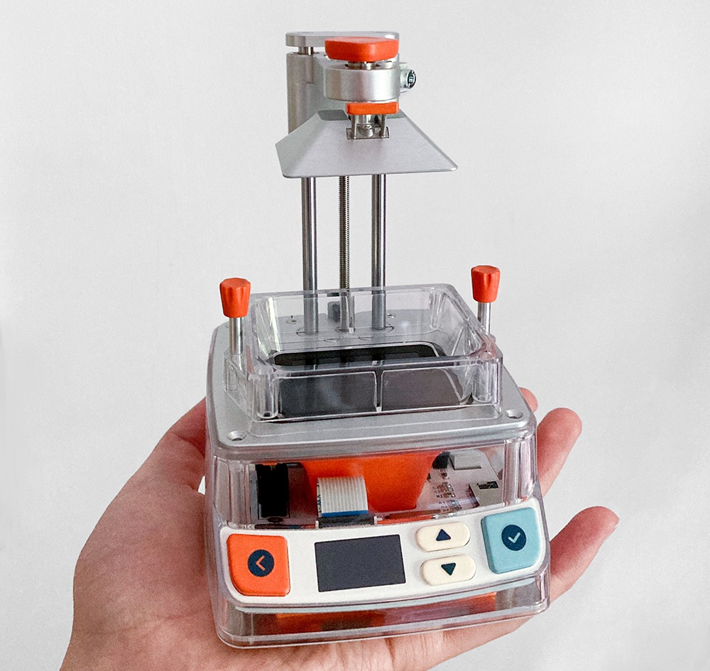 The palm-sized TinyMaker MSLA resin 3D printer